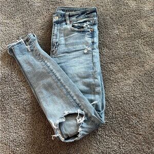 American Eagle Outfitters Women's Light Blue Ripped Skinny Jeans